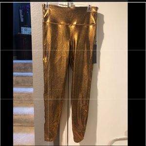 Mono leggings M NWT High Waist Foil Gold print